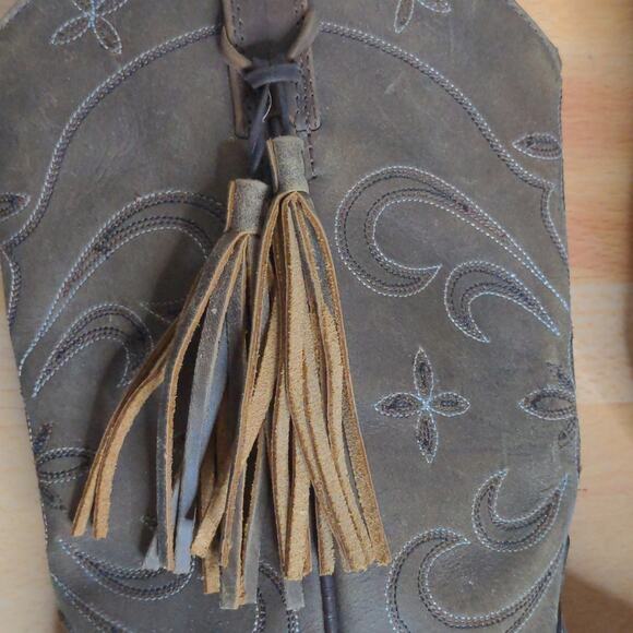 Ariat Sage Stars Distressed Boots - Size 9B - NWOB - Picture 7 of 16